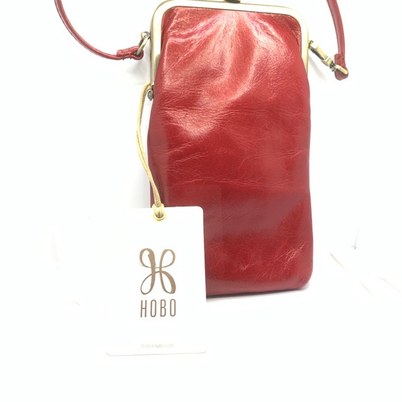 Stylish and Classic Magenta Leather Purse. - Picture 7 of 7